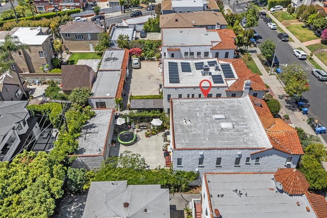 8130 Blackburn Avenue, Los Angeles, CA 90048 — photo 30 of 34