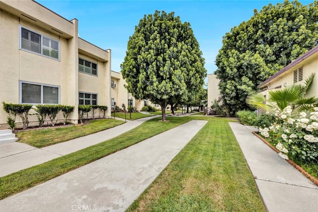 11813 Runnymede Street 43, North Hollywood, CA 91605 — photo 16 of 25