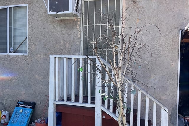 1739 1741 W 105th Street, Los Angeles, CA 90047 — photo 7 of 9