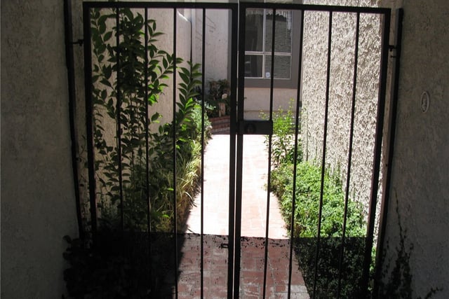 11431 Tampa Avenue 84, Porter Ranch, CA 91326 — photo 3 of 20