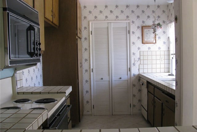 11431 Tampa Avenue 84, Porter Ranch, CA 91326 — photo 7 of 20