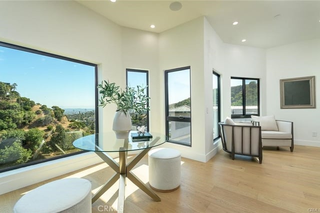 6438 Georgius, Los Angeles, CA 90068 — photo 11 of 75
