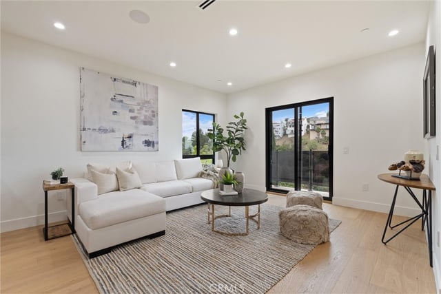 6438 Georgius, Los Angeles, CA 90068 — photo 28 of 75