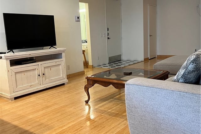 10747 Wilshire 505, Los Angeles, CA 90024 — photo 16 of 33