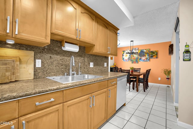 13175 Bromont Avenue, Sylmar, CA 91342 — photo 9 of 38