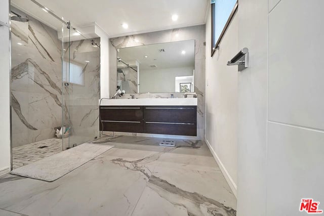 132 N Swall Drive 301, Los Angeles, CA 90048 — photo 22 of 29