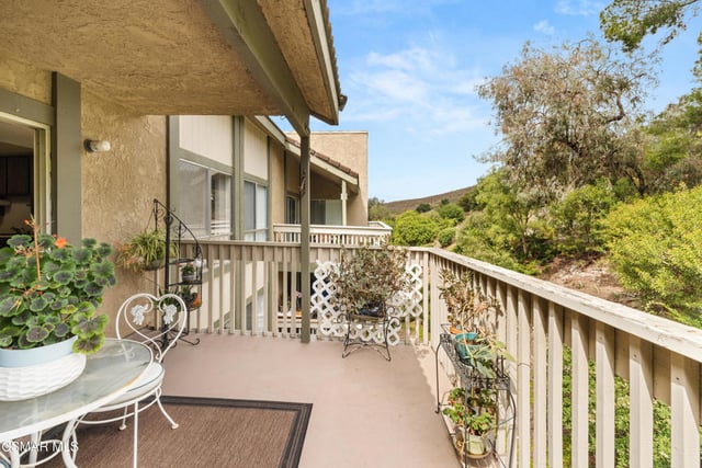 286 Oakleaf Drive 32, Thousand Oaks, CA 91360 — photo 21 of 25