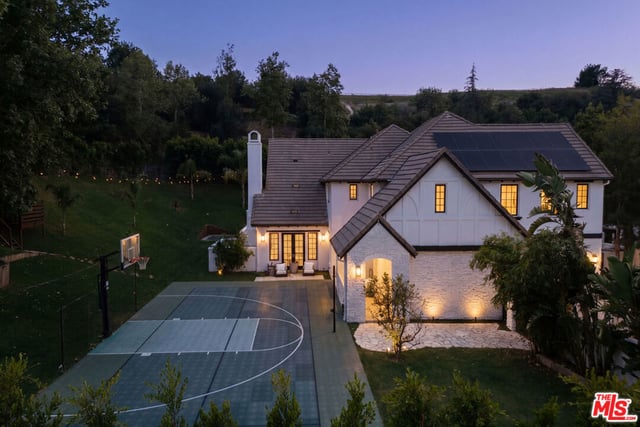 3801 Prado Del Trigo, Calabasas, CA 91302 — photo 43 of 44