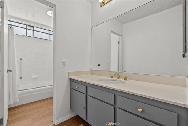 5454 Zelzah Avenue 309, Encino, CA 91316 — photo 14 of 29