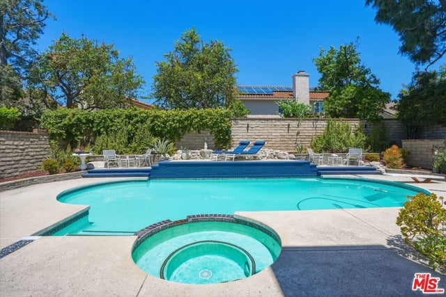 29061 Saddlebrook Drive, Agoura Hills, CA 91301 — photo 20 of 37
