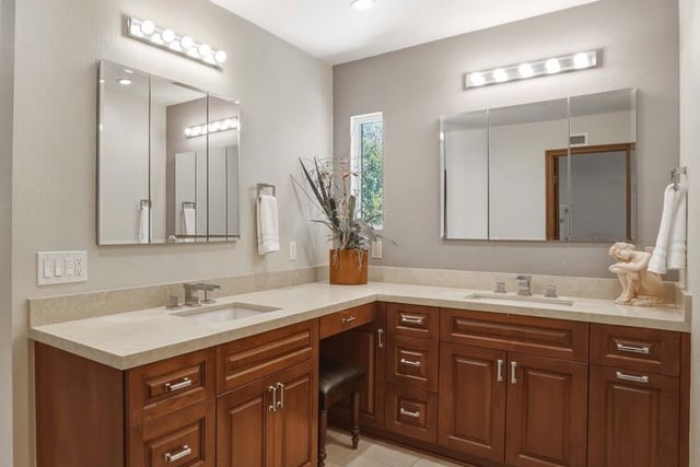 29061 Saddlebrook Drive, Agoura Hills, CA 91301 — photo 29 of 37