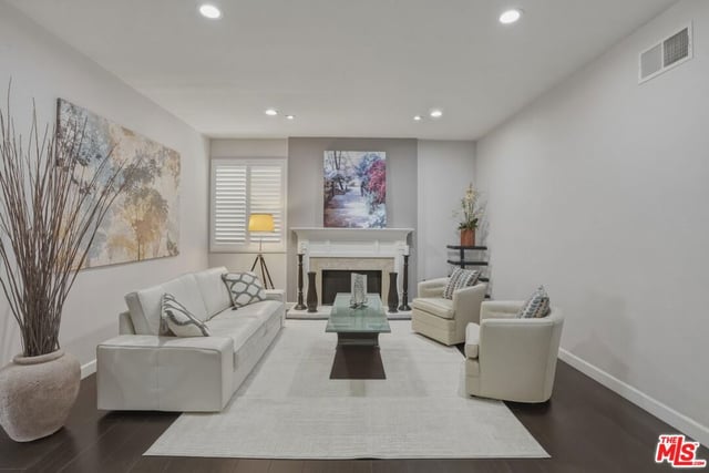 29061 Saddlebrook Drive, Agoura Hills, CA 91301 — photo 4 of 37
