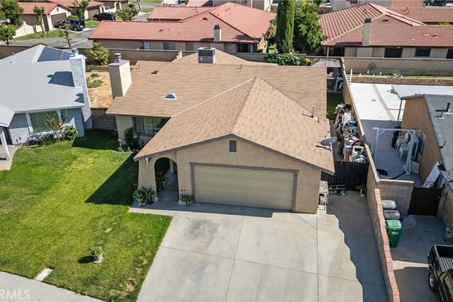 1146 Chagal, Lancaster, CA 93535 — photo 3 of 17