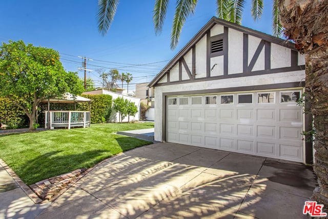 1524 S Fairfax Avenue, Los Angeles, CA 90019 — photo 13 of 16