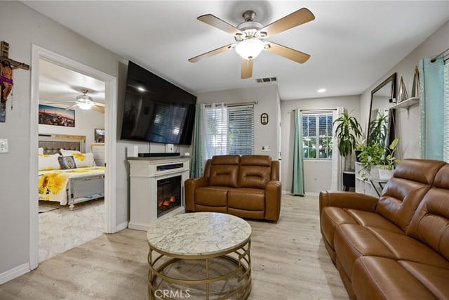 24746 Spruce, Newhall, CA 91321 — photo 8 of 34