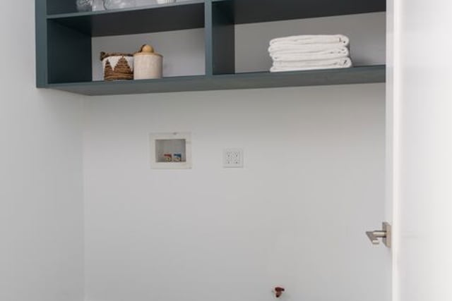 1803 S Orange Drive, Los Angeles, CA 90019 — photo 17 of 18