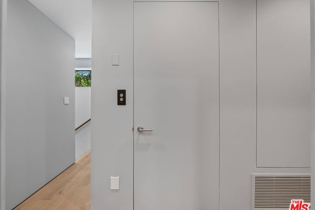 2412 Riverside Drive, Los Angeles, CA 90039 — photo 11 of 24