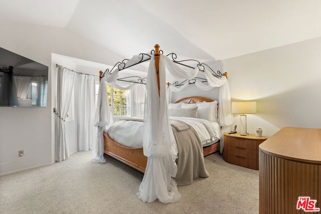 7282 Woodvale Court, West Hills, CA 91307 — photo 10 of 22