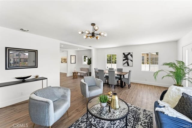 11445 Saticoy Street, North Hollywood, CA 91605 — photo 4 of 32