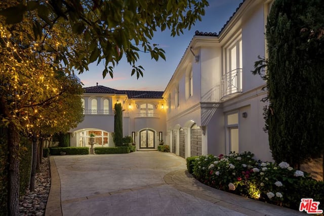 11730 Stonehenge Lane, Los Angeles, CA 90077 — photo 4 of 28