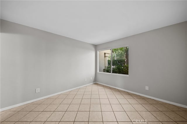 21346 Nandina 102, Newhall, CA 91321 — photo 18 of 33