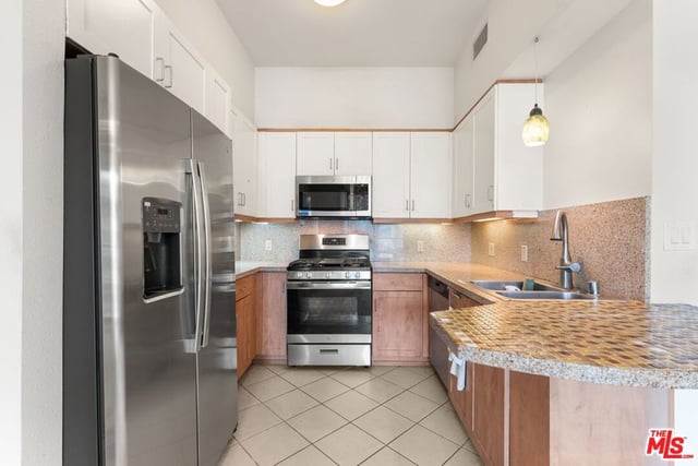 267 S San Pedro Street 623, Los Angeles, CA 90012 — photo 12 of 40