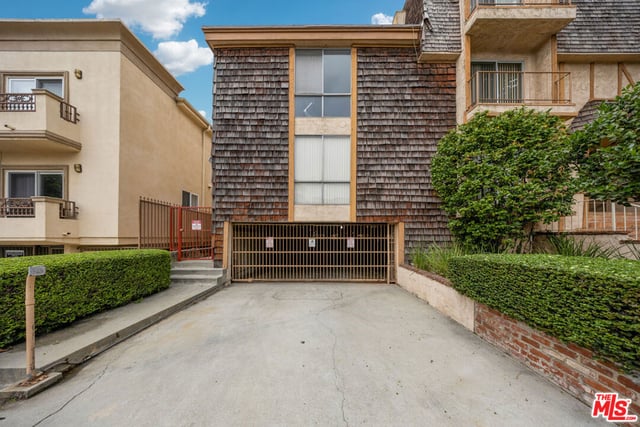 2141 S Bentley Avenue 107, Los Angeles, CA 90025 — photo 27 of 29
