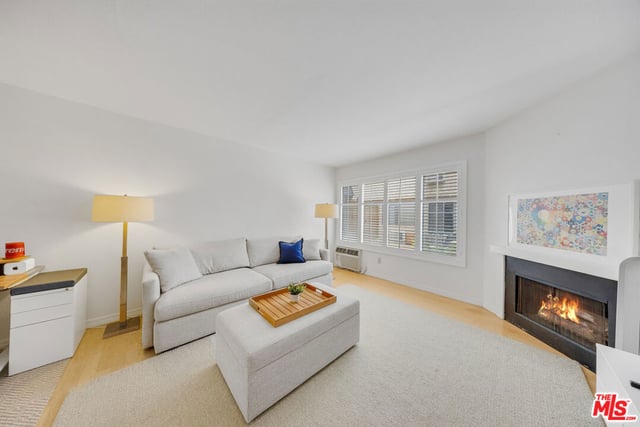 2141 S Bentley Avenue 107, Los Angeles, CA 90025 — photo 3 of 29