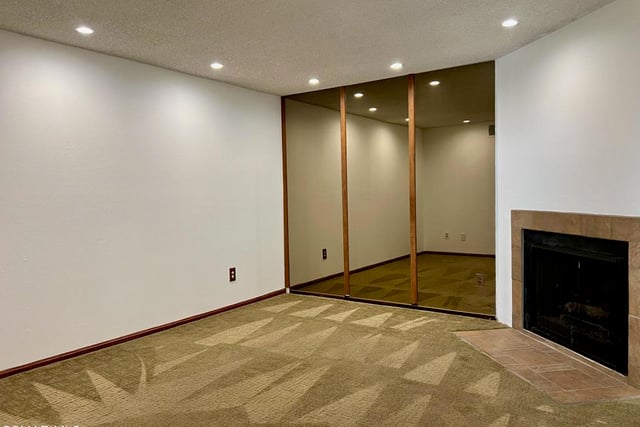 15652 Hillview Lane 17, Granada Hills, CA 91344 — photo 10 of 30