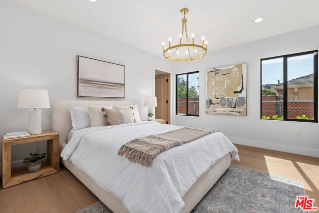 5168 Southridge Avenue, Los Angeles, CA 90043 — photo 13 of 30