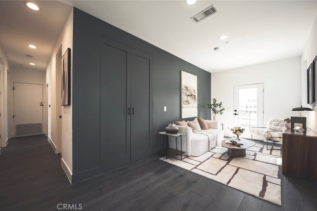 542 N Commonwealth, Los Angeles, CA 90004 — photo 29 of 55