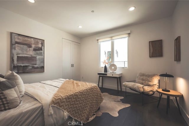 542 N Commonwealth, Los Angeles, CA 90004 — photo 33 of 55