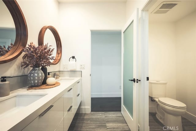 542 N Commonwealth, Los Angeles, CA 90004 — photo 43 of 55