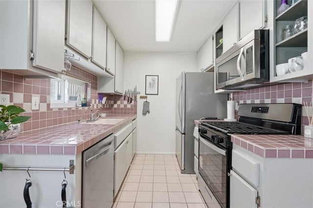 1355 Loma Avenue 310, Long Beach, CA 90804 — photo 10 of 37
