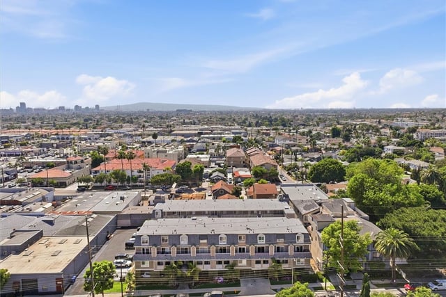 1355 Loma Avenue 310, Long Beach, CA 90804 — photo 32 of 37