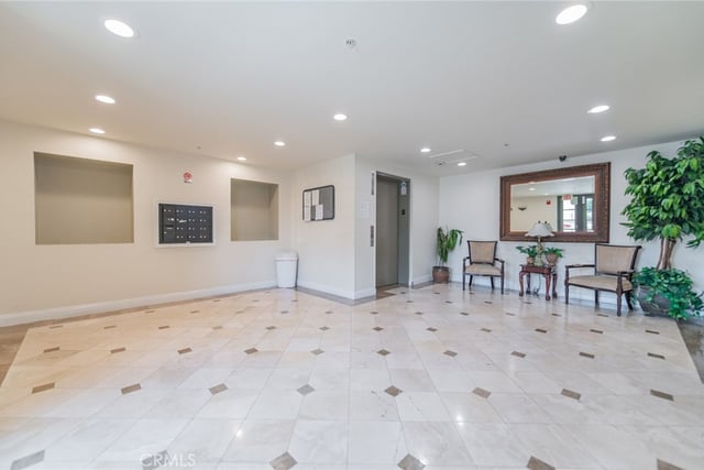 610 S Wilton Place 402, Los Angeles, CA 90005 — photo 34 of 35