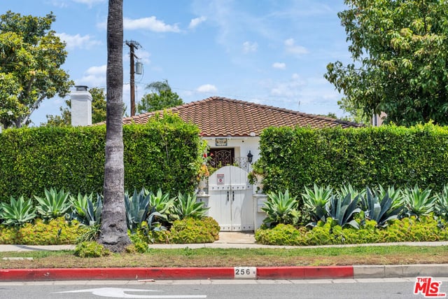 256 N Doheny Drive, Beverly Hills, CA 90211 — photo 43 of 49