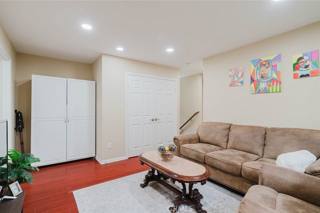 13714 Deane Lane, Sylmar, CA 91342 — photo 10 of 39