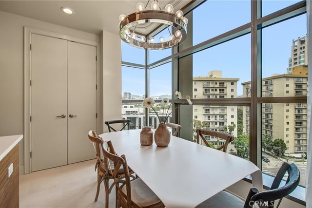 10776 Wilshire Boulevard 901, Los Angeles, CA 90024 — photo 13 of 38