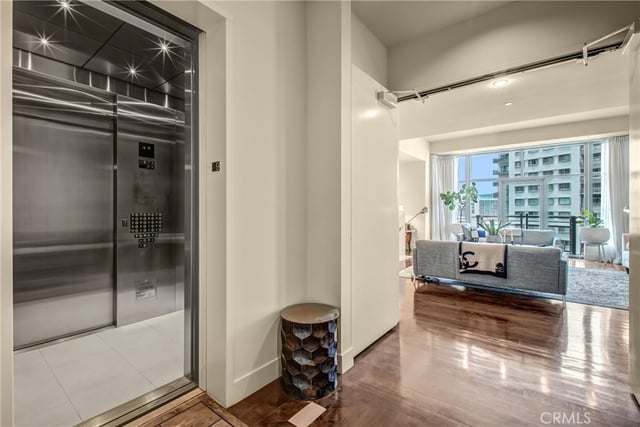 10776 Wilshire Boulevard 901, Los Angeles, CA 90024 — photo 14 of 38