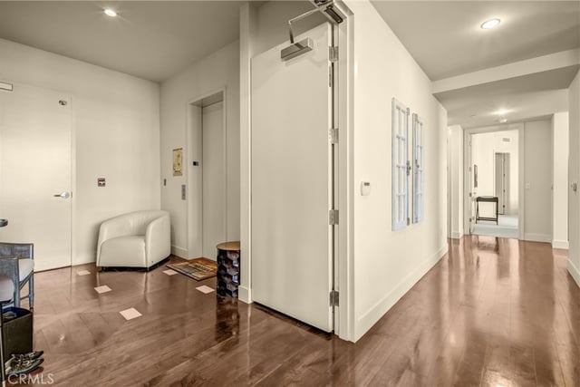 10776 Wilshire Boulevard 901, Los Angeles, CA 90024 — photo 15 of 38