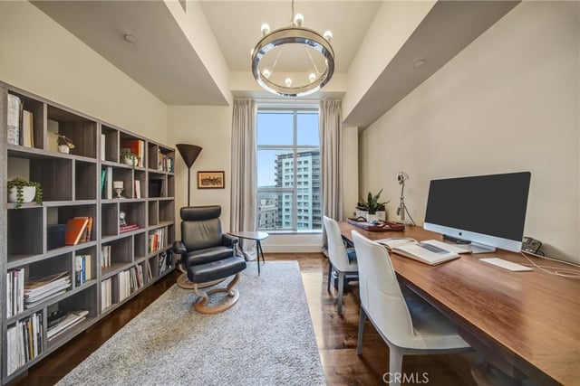 10776 Wilshire Boulevard 901, Los Angeles, CA 90024 — photo 18 of 38