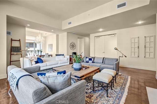 10776 Wilshire Boulevard 901, Los Angeles, CA 90024 — photo 8 of 38