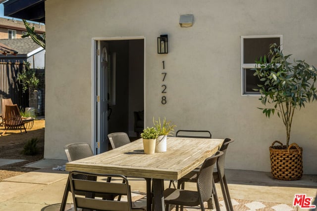 1726 W 52nd Street, Los Angeles, CA 90062 — photo 25 of 29