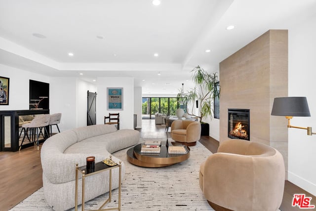 8671 Clifton Way, Beverly Hills, CA 90211 — photo 4 of 50