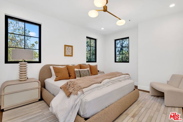 8671 Clifton Way, Beverly Hills, CA 90211 — photo 46 of 50
