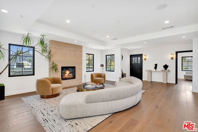 8671 Clifton Way, Beverly Hills, CA 90211 — photo 7 of 50