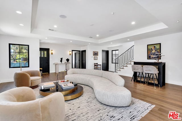 8671 Clifton Way, Beverly Hills, CA 90211 — photo 9 of 50