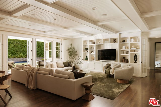 2435 Mandeville Canyon Road, Los Angeles, CA 90049 — photo 8 of 46