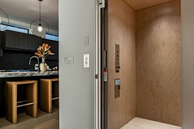 3011 Ocean Front Walk, Venice, CA 90291 — photo 17 of 40